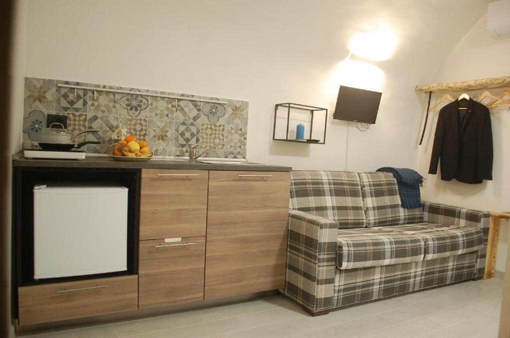 Legnosuites 3 Rooms 3 Bathrooms Group And Family By Housein那不勒斯 外观 照片